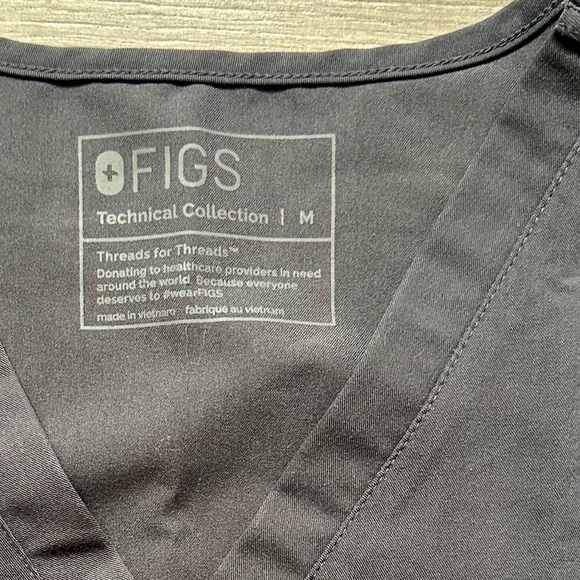 Figs gray scrub top - Picture 3 of 3